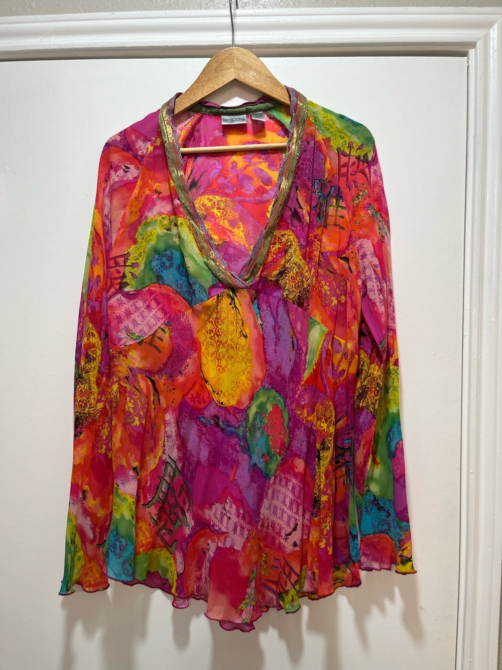 Chico’s Women’s 100% Silk Size 3 Bright Colorful Dopamine Dressy Long Sleeve